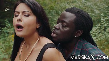play Mariska en Palhardcoree Futai con dos negros y múltiples orgasmos