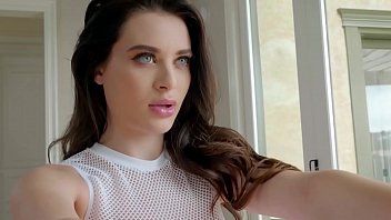 play Xxx Teenager zu Fuß von einer schwarzen Halbinsel durchdrungen