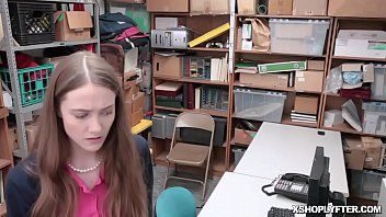 play matka nastolatki, gość w magazynie złodzieja z policją