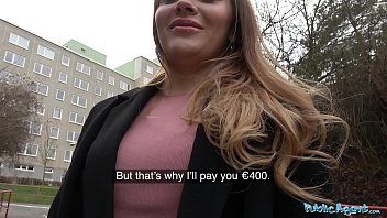 play O pizdulice in calhardcorei ia sex oral pe scara casaului de la un strain