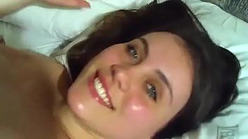 play Adolescenta infierbantata abia asteapta sa faca sex