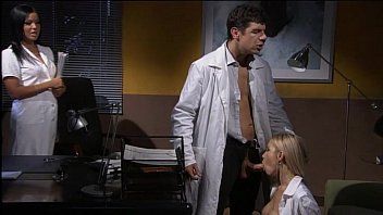 play Xxx avec des mères qui sucent le pénis de leurs fils Xxx avec des infirmières violées