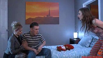 play A woman doesn't know how to play with her penis and the table teaches her