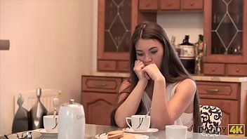 play Xxx cu multa sloboz in pizdulice gratis brunete cu tate lasate violate