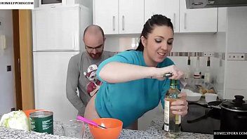 play Pussy licking for villagers is more interesting than cooking
