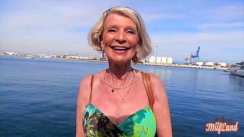 play O blonda il rasfata foarte hardcore sexual pe acest mascul care are penisul foarte mare