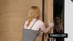 play tgirl erica cherry يعطي ايدن آشلي اللعنة القاسية