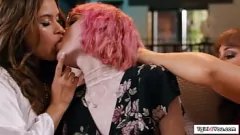 play Devil vs Angel: Claire Tenebrarum و Nicole Aria in Shemale Threesome