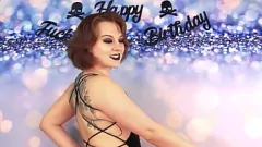 play Napalony MILF świętuje urodziny z niegrzecznymi spowiedziami i soczystym łupem