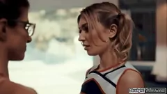 Abspielen Die Dreier des Cheerleaders: Cory Chase, Stirling Cooper & Ehemann