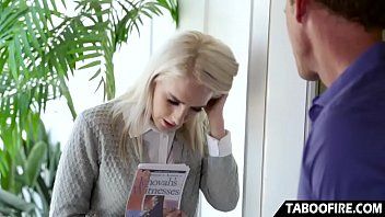play Dziennikarka blondynki hardcore pussy penetrowana przez mężczyznę futacios