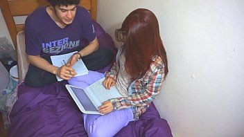 play Foda-se com uma adolescente que pede ao homem para foder como em filmes xnxx para adultos