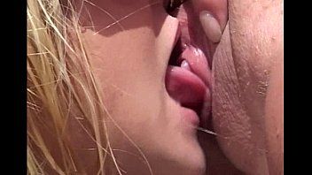 Play Lezbience doesn't work and inserts rubber cocks into them xnxx