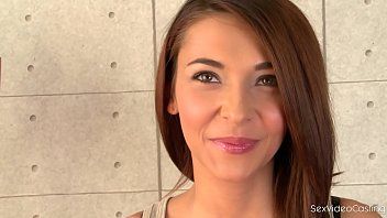 play Casting et Futai avec une collègue de lycée une belle femme
