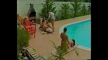 play Film porno romanesc cu o curva amatoare de sex salbatic