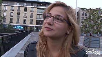 Redare Rose o tarfulita platita din cluj sa faca futai cu doi barbati
