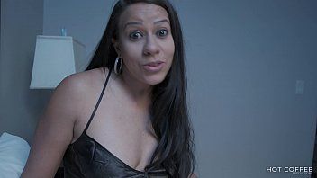 play La madrastra porno anhela tonterías con su sobrino