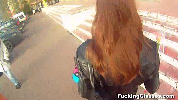 play Sexo grupal entre hermosas lesbianas masturbándose con consoladores y lamiendo el coño
